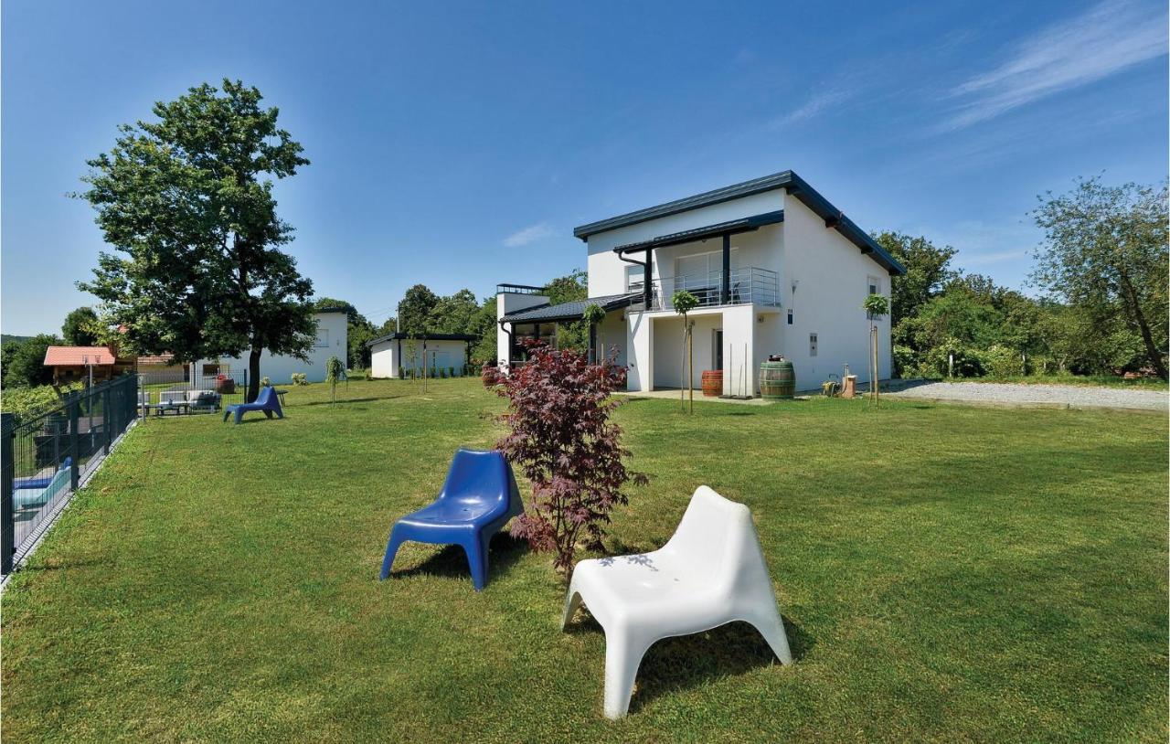 8 Bedroom Lovely Home In Durdevac Ðurđevac Bagian luar foto