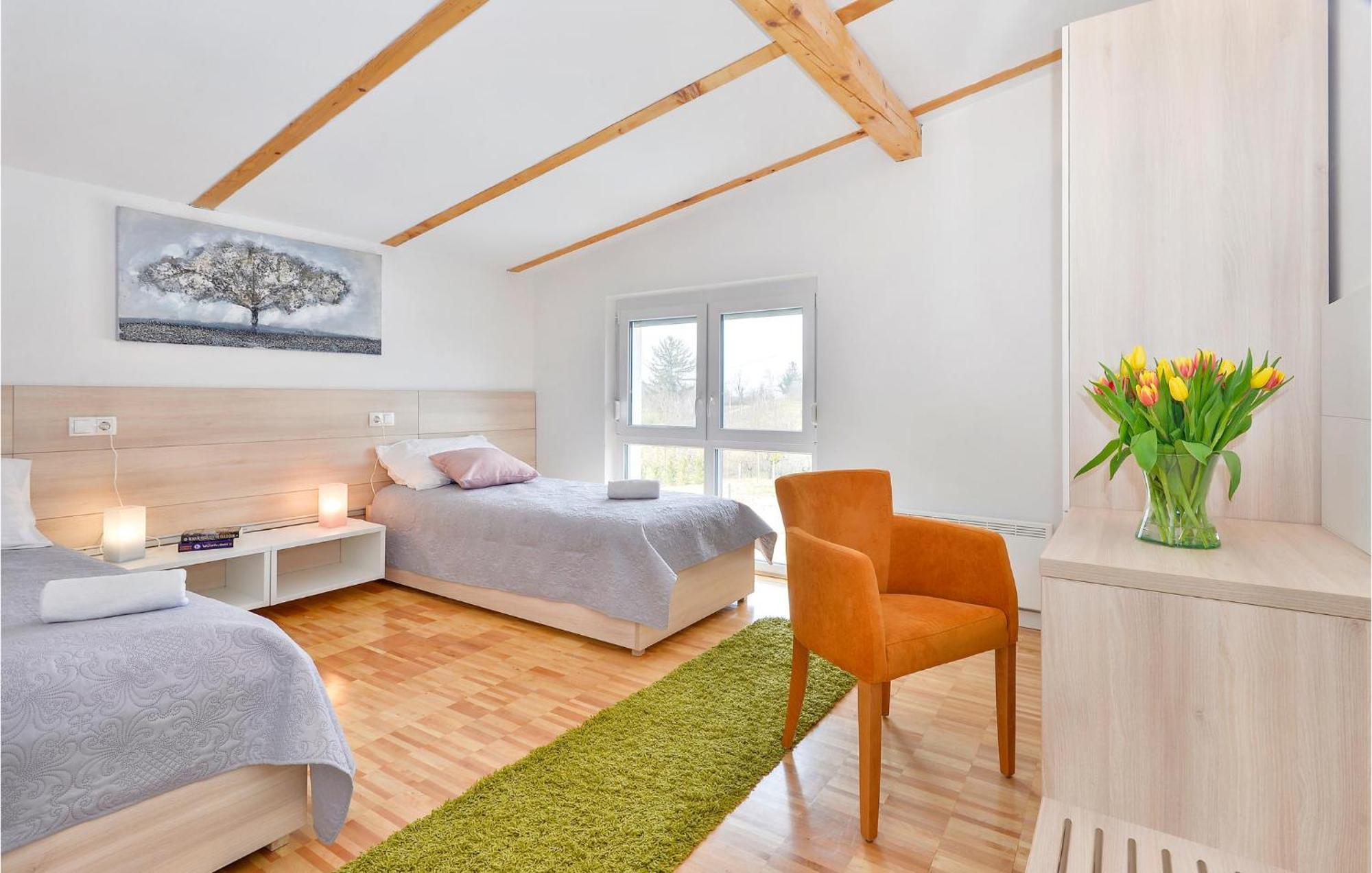 8 Bedroom Lovely Home In Durdevac Ðurđevac Bagian luar foto